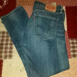 Levis jeans